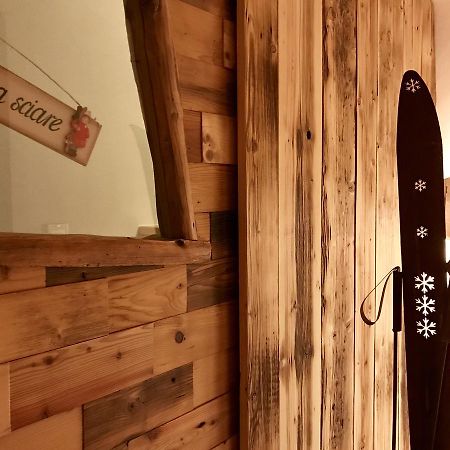 Chalet Pian Campitello di Fassa Luaran gambar