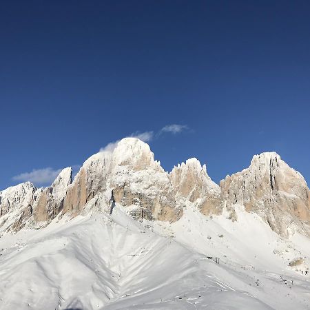 Chalet Pian Campitello di Fassa Luaran gambar